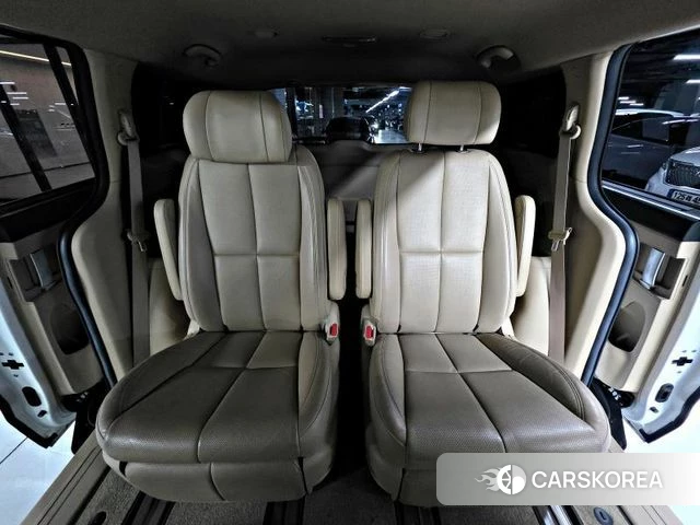 Kia The New Carnival id 4551331 из Кореи 19
