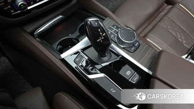 BMW 5 Series (G30) id 3814381 из Кореи 19