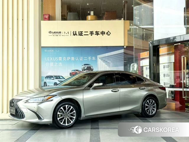Lexus ES id 3957622 из Китая 9