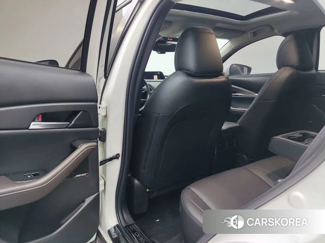 Mazda CX-30 id 4359454 из Китая 19
