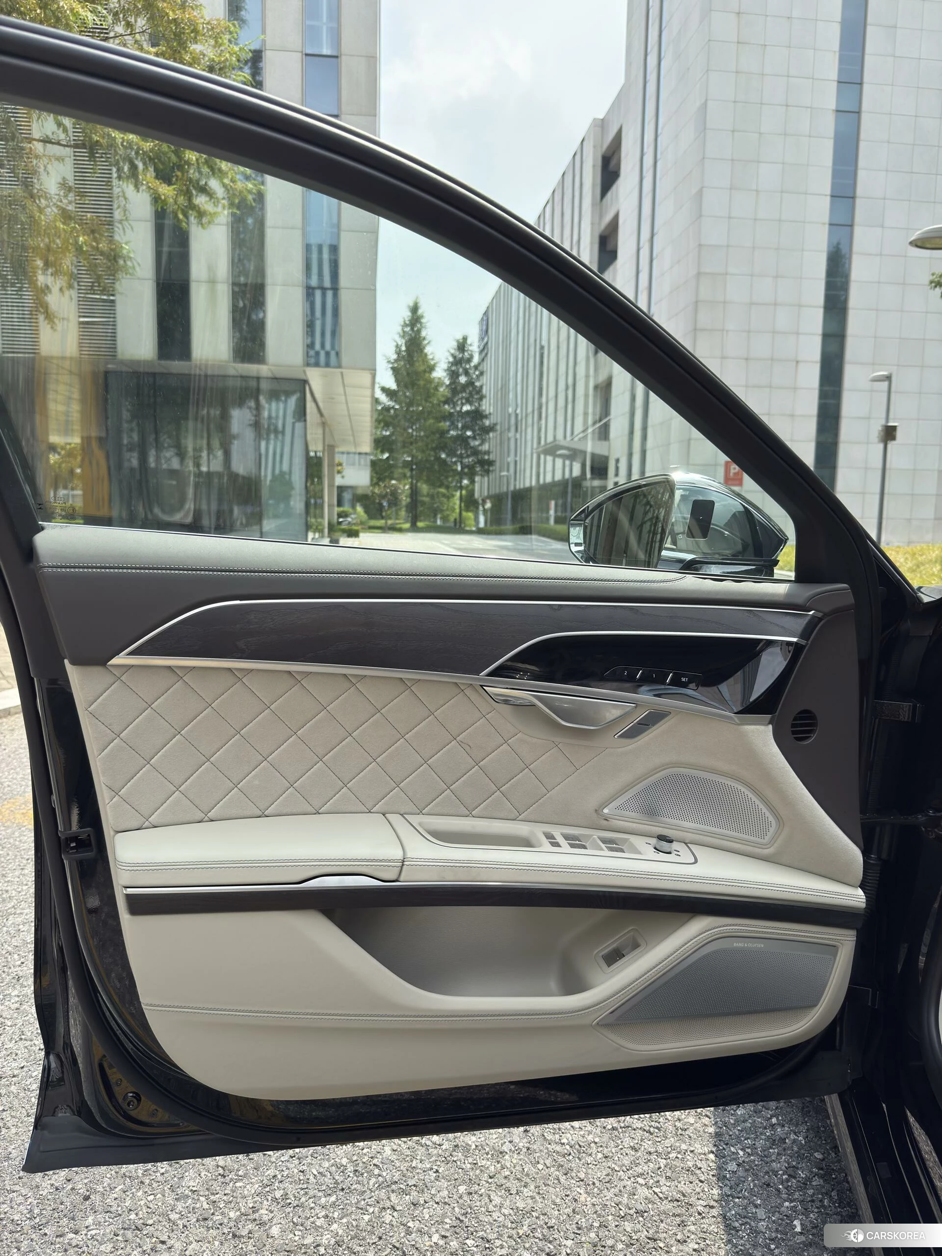 Audi A8 id 4510304 из Китая 13