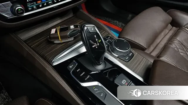 BMW 5 Series (G30) id 3166058 из Кореи 19