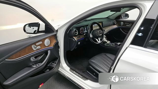 Mercedes-Benz E-Class W213 id 4429959 из Кореи 31