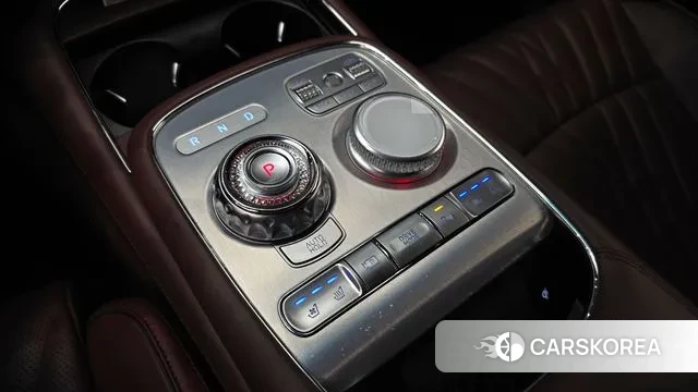 Genesis G90 (RS4) id 3378608 из Кореи 19