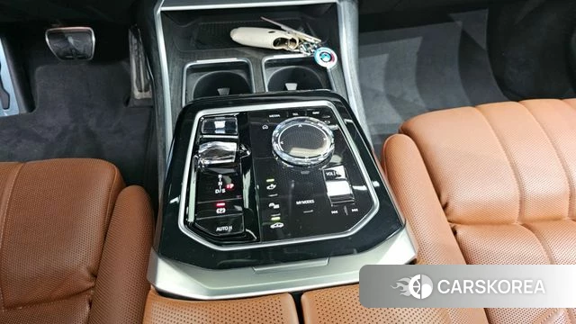 BMW 7 Series (G70) id 4560803 из Кореи 30