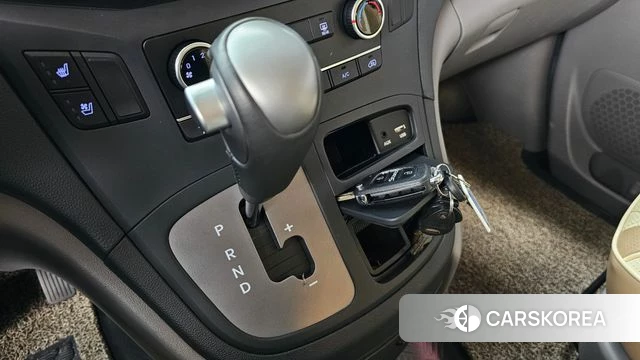 Hyundai The New Grand Starex id 4625416 из Кореи 19