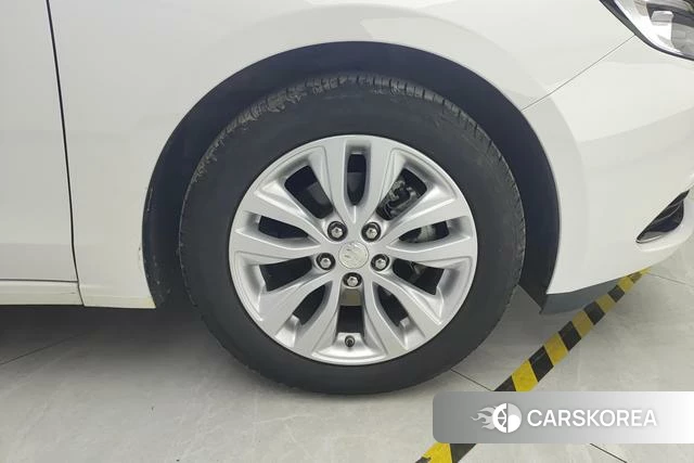 Buick Yinglang id 3804100 из Китая 16