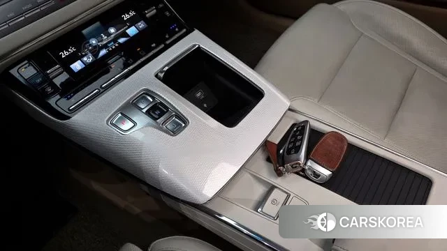 Hyundai The New Grandeur IG id 3631419 из Кореи 19