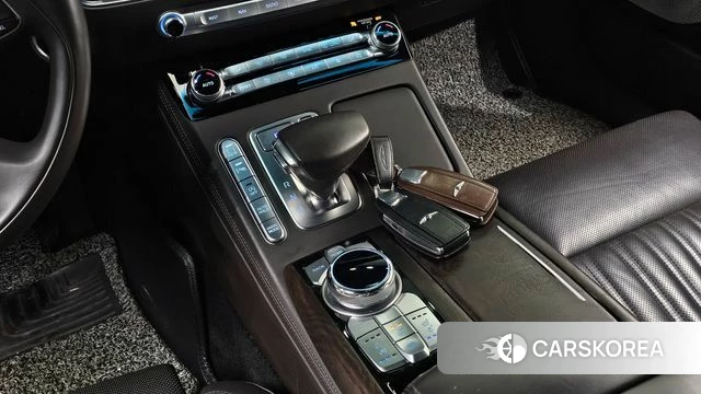 Genesis G90 id 4188387 из Кореи 19