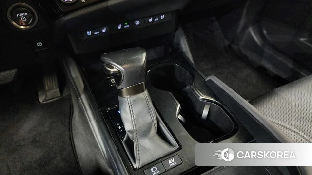 Lexus ES300h 7th generation id 4618147 из Кореи 19