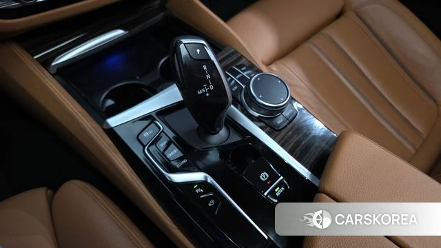 BMW 5 Series (G30) id 4928896 из Кореи 31