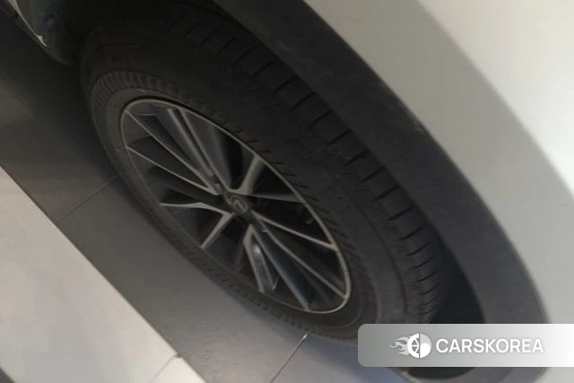 Lexus NX id 4314091 из Китая 16