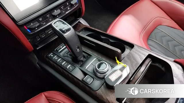 Maserati Quattroporte id 3484036 из Кореи 19