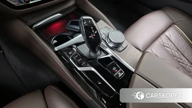 BMW 5 Series (G30) id 3160885 из Кореи 19