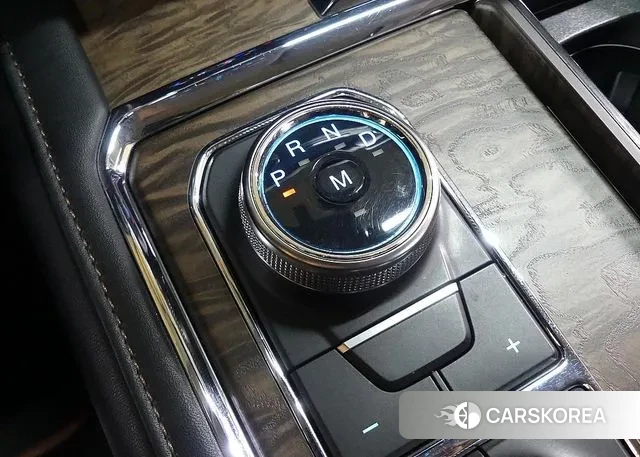 Ford Expeditation id 3312306 из Кореи 19