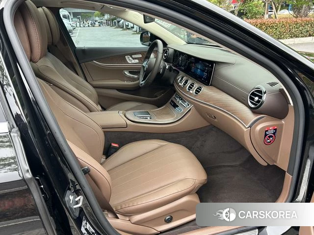 Mercedes-Benz E-class id 4328646 из Китая 14