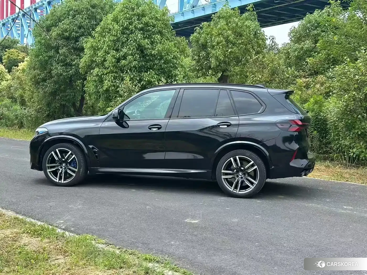 BMW X5 M id 4599838 из Китая 9