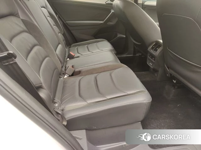 Volkswagen Tiguan L id 4240751 из Китая 10