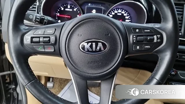 Kia All New Carnival id 3371221 из Кореи 17