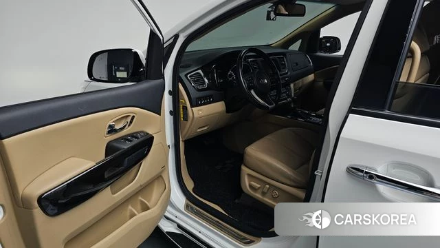 Kia The New Carnival id 4477238 из Кореи 32