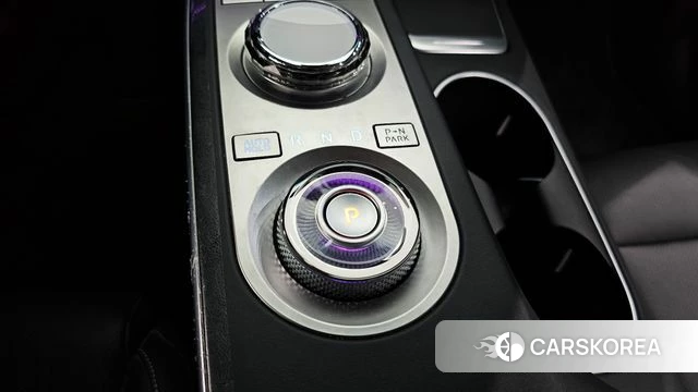 Genesis GV70 id 3903397 из Кореи 19