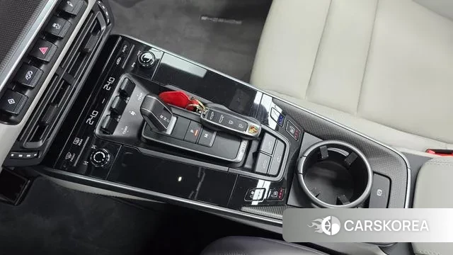 Porsche 911(992) id 3717413 из Кореи 19