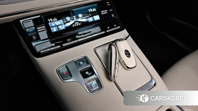 Hyundai The New Grandeur IG Hybrid id 4324037 из Кореи 19