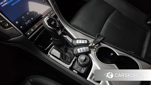 Infiniti Q50 id 3557156 из Кореи 19