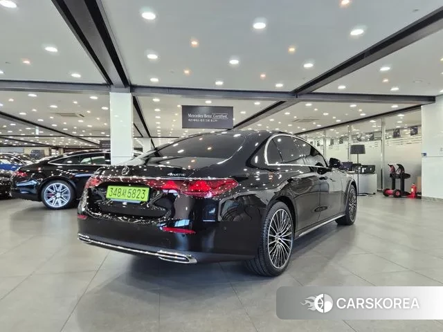 Mercedes-Benz E-Class W214 id 3559996 из Кореи 17
