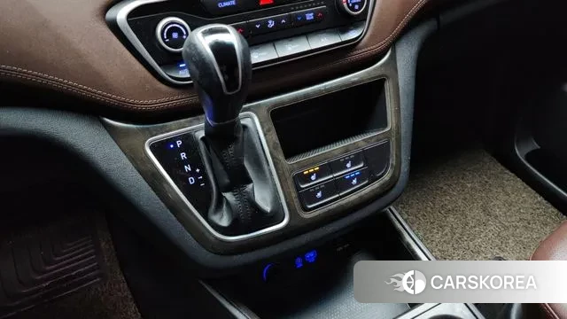 Hyundai The New Grand Starex id 3608372 из Кореи 19