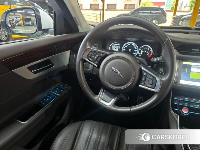 Jaguar XF (X260) id 4350977 из Кореи 19