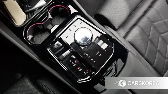 BMW 5 Series (G60) id 3512080 из Кореи 19