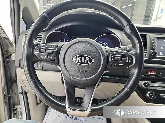 Kia The New Carnival id 3917473 из Кореи 18