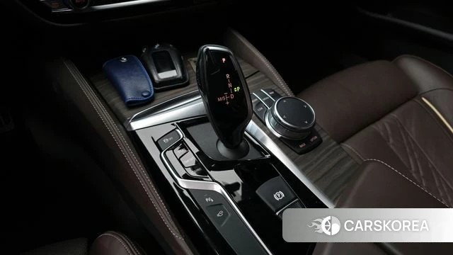 BMW 5 Series (G30) id 4350887 из Кореи 29