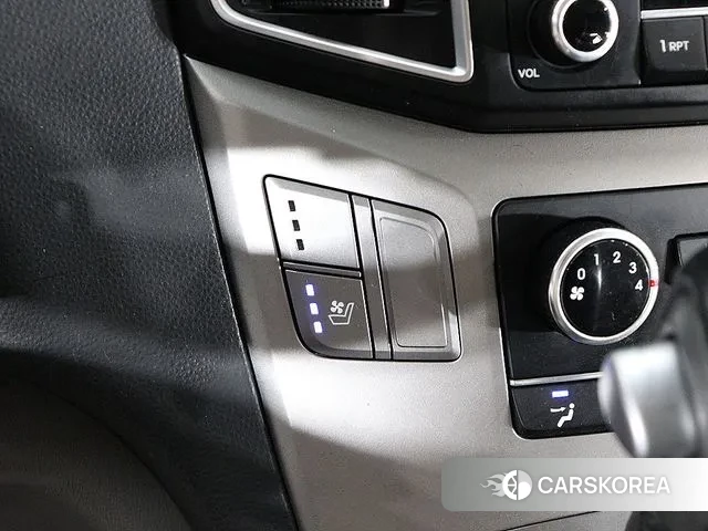 Hyundai The New Grand Starex id 3004496 из Кореи 19