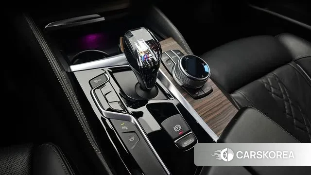 BMW 5 Series (G30) id 3647383 из Кореи 19