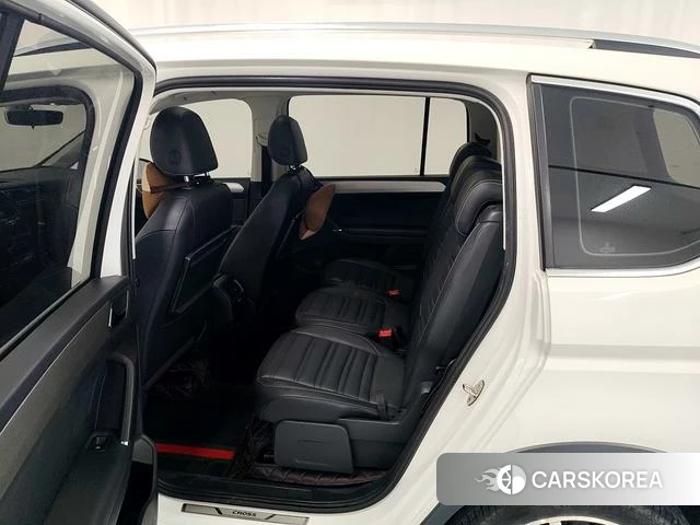 Volkswagen Touran L id 4255831 из Китая 19
