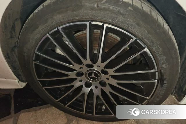 Mercedes-Benz Class C id 4300945 из Китая 16