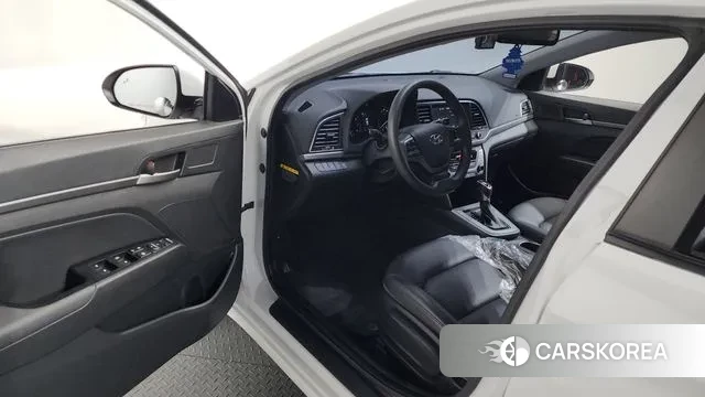 Hyundai Avante AD id 3761454 из Кореи 19