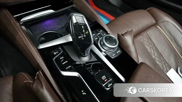 BMW 5 Series (G30) id 3437927 из Кореи 19