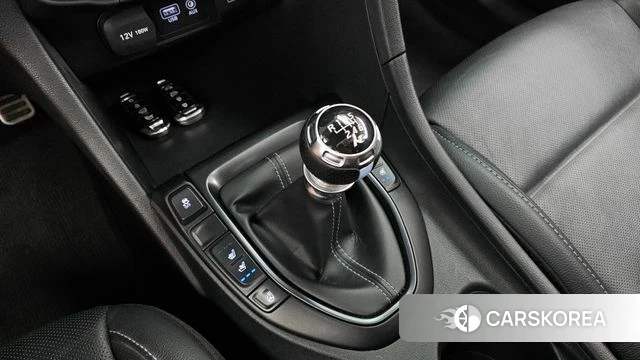 Hyundai Veloster (JS) id 4794356 из Кореи 30