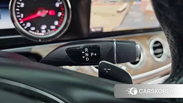 Mercedes-Benz E-Class W213 id 3429618 из Кореи 19