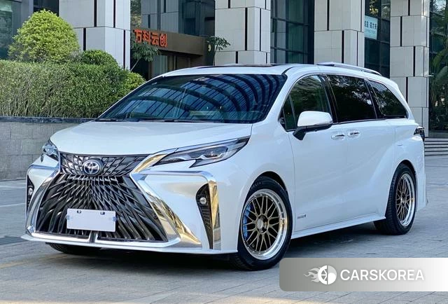 Toyota Saina id 4276945 из Китая 22