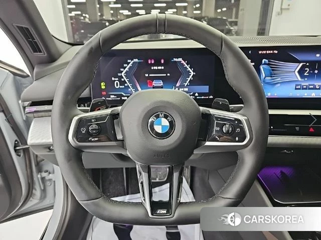 BMW 5 Series (G60) id 4854021 из Кореи 17