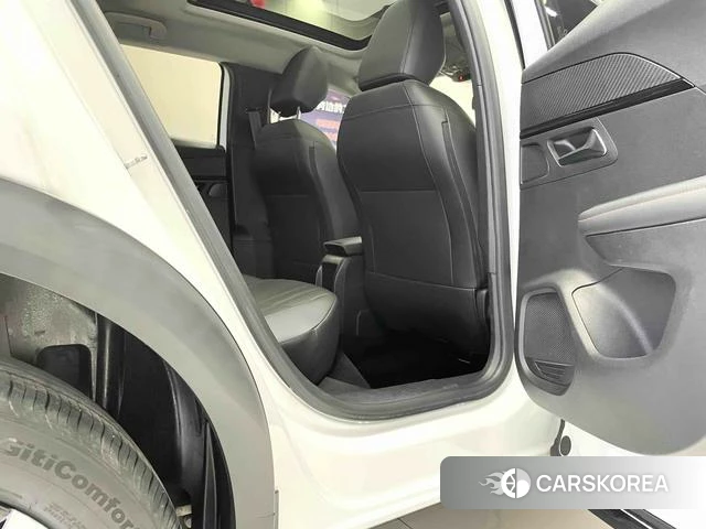 Peugeot 2008 id 4207453 из Китая 17