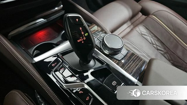 BMW 5 Series (G30) id 3793664 из Кореи 19