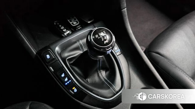 Hyundai Veloster (JS) id 3814179 из Кореи 19