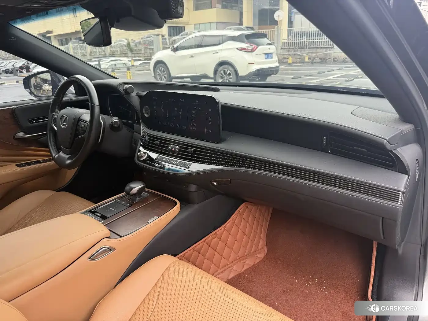 Lexus LS id 4600969 из Китая 17