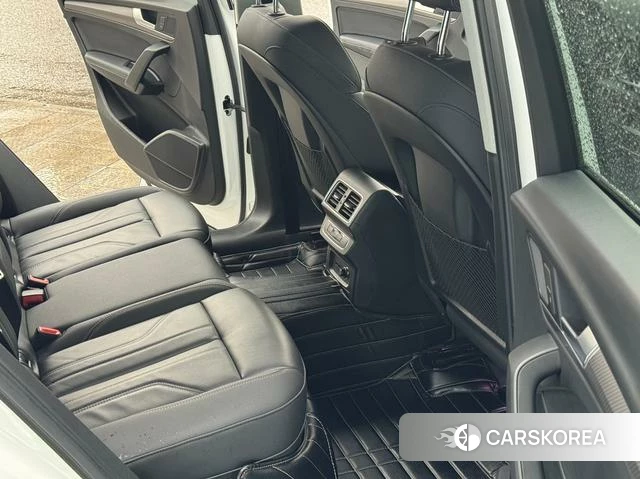 Audi Q5L id 4234867 из Китая 17
