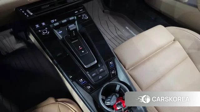 Porsche 911(992) id 3359852 из Кореи 19